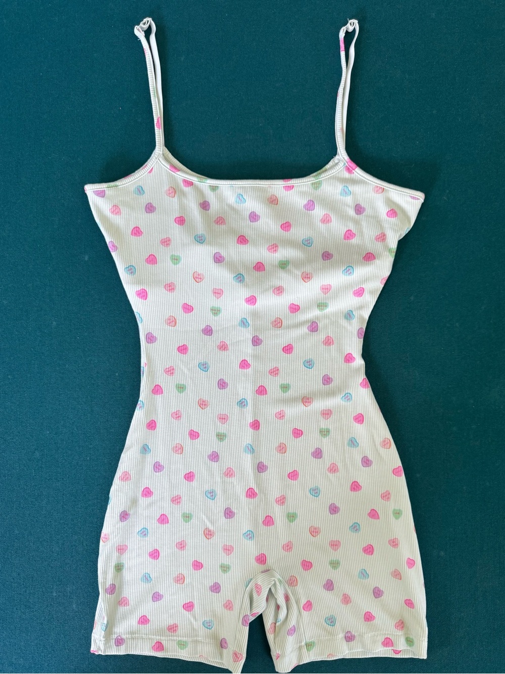 SKIMS Rare NWT Soft Lounge Scoop Onesie Cloud Candy Heart Print Romper Size S